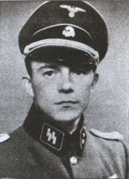 Иллюстрация к книге — 38-я гренадерская дивизия СС «Нибелунги» [i_042.jpg]