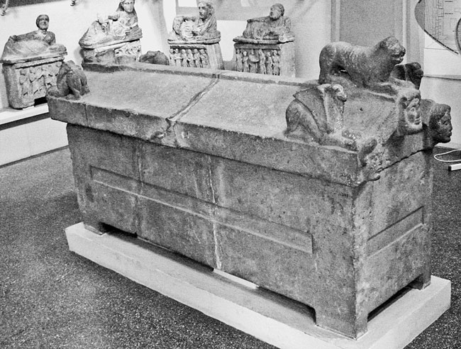 Иллюстрация к книге — Эт-руски. Загадка, которую не хотят разгадать [i_017.jpg]