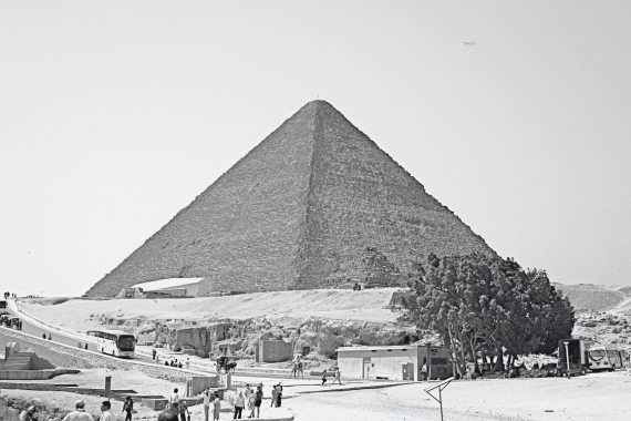 Иллюстрация к книге — Первое чудо света. Как и для чего были построены египетские пирамиды [i_006.jpg]