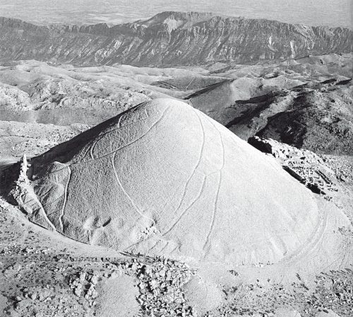 Иллюстрация к книге — Первое чудо света. Как и для чего были построены египетские пирамиды [i_037.jpg]