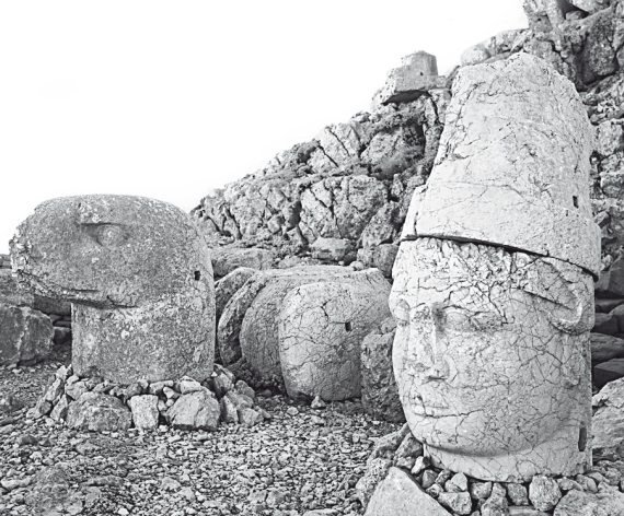 Иллюстрация к книге — Первое чудо света. Как и для чего были построены египетские пирамиды [i_046.jpg]