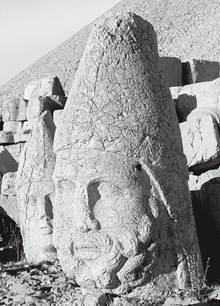 Иллюстрация к книге — Первое чудо света. Как и для чего были построены египетские пирамиды [i_047.jpg]