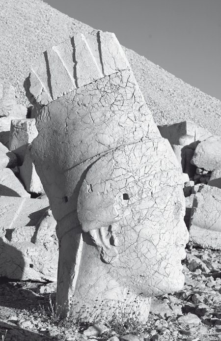 Иллюстрация к книге — Первое чудо света. Как и для чего были построены египетские пирамиды [i_050.jpg]