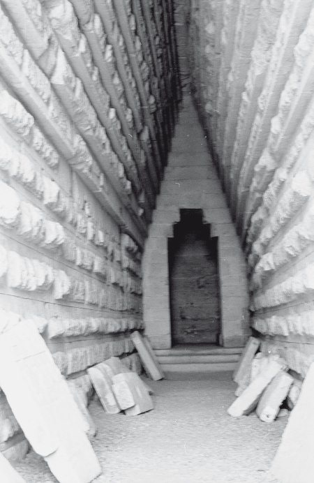 Иллюстрация к книге — Первое чудо света. Как и для чего были построены египетские пирамиды [i_062.jpg]