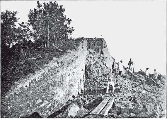 Иллюстрация к книге — Первое чудо света. Как и для чего были построены египетские пирамиды [i_072.jpg]