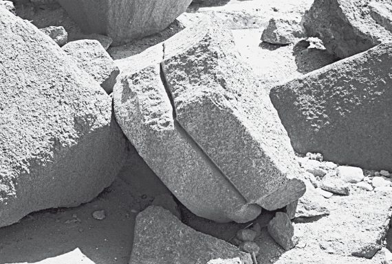 Иллюстрация к книге — Первое чудо света. Как и для чего были построены египетские пирамиды [i_096.jpg]