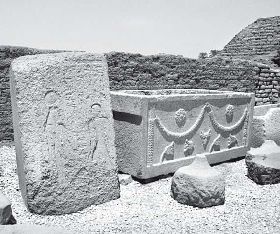 Иллюстрация к книге — Первое чудо света. Как и для чего были построены египетские пирамиды [i_153.jpg]