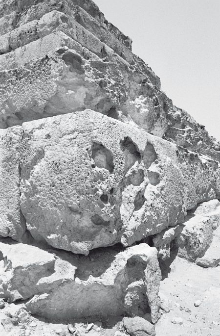 Иллюстрация к книге — Первое чудо света. Как и для чего были построены египетские пирамиды [i_158.jpg]