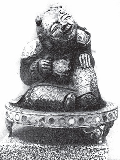 Иллюстрация к книге — Китайская империя. От Сына Неба до Мао Цзэдуна [i_006.jpg]