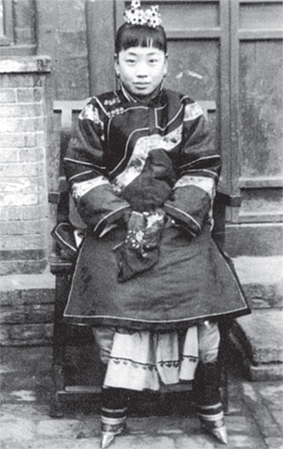 Иллюстрация к книге — Китайская империя. От Сына Неба до Мао Цзэдуна [i_056.jpg]