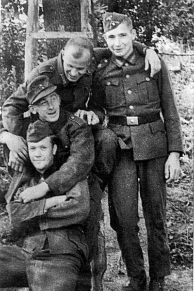 Иллюстрация к книге — СМЕРШ в тылу врага. Зафронтовая работа военной контрразведки [i_009.jpg]