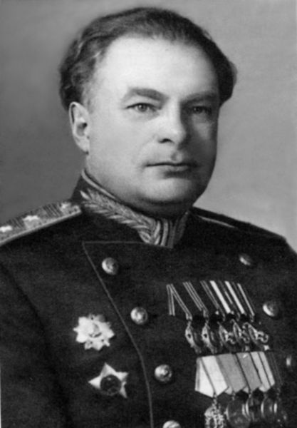 Иллюстрация к книге — СМЕРШ в тылу врага. Зафронтовая работа военной контрразведки [i_016.jpg]