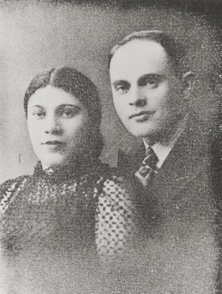 Иллюстрация к книге — Свитки из пепла [i_110.jpg]