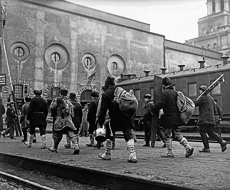 Иллюстрация к книге — Зубы дракона. Мои 30-е годы [i_080.jpg]