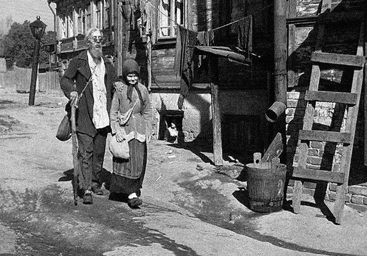 Иллюстрация к книге — Зубы дракона. Мои 30-е годы [i_144.jpg]