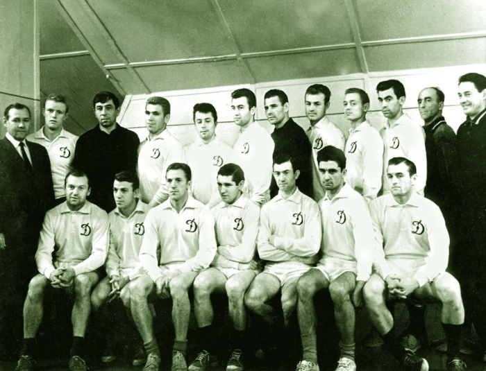 Иллюстрация к книге — Лев Яшин. Легендарный вратарь [i_012.jpg]