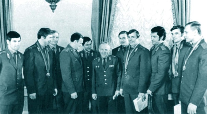 Иллюстрация к книге — Владислав Третьяк. Легенда №20 [Autogen_eBook_id50.jpg]