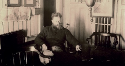 Иллюстрация к книге — В поисках Земли Санникова. Полярные экспедиции Толля и Колчака [i_013.jpg]