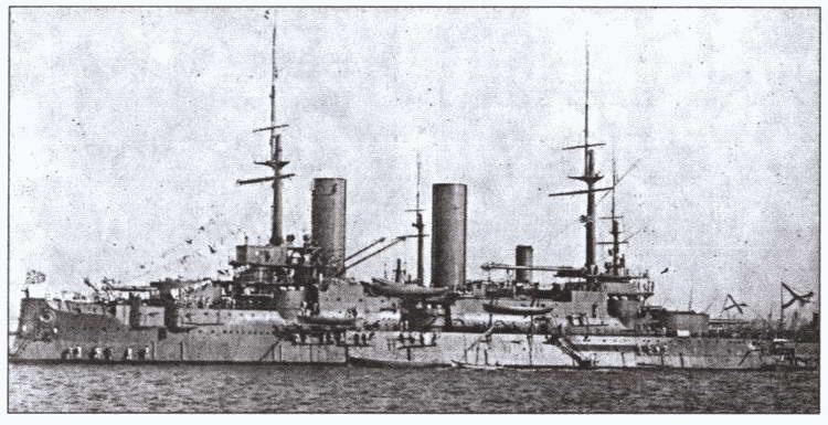 Иллюстрация к книге — Слава и трагедия балтийского линкора [i_003.jpg]