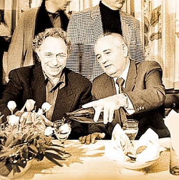 Иллюстрация к книге — Секс, игра и шоколад. Удовольствия и пристрастия [i_080.jpg]