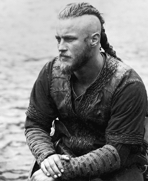 Иллюстрация к книге — Викинги. Буря за кадром [i_017.jpg]