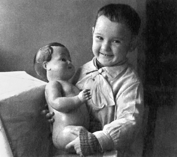 Иллюстрация к книге — Людмила Гурченко. Я - Актриса! [i_004.jpg]