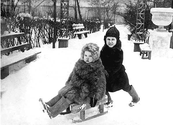 Иллюстрация к книге — Людмила Гурченко. Я - Актриса! [i_008.jpg]