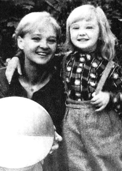 Иллюстрация к книге — Людмила Гурченко. Я - Актриса! [i_031.jpg]