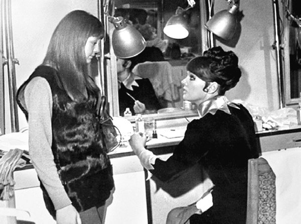 Иллюстрация к книге — Людмила Гурченко. Я - Актриса! [i_034.jpg]