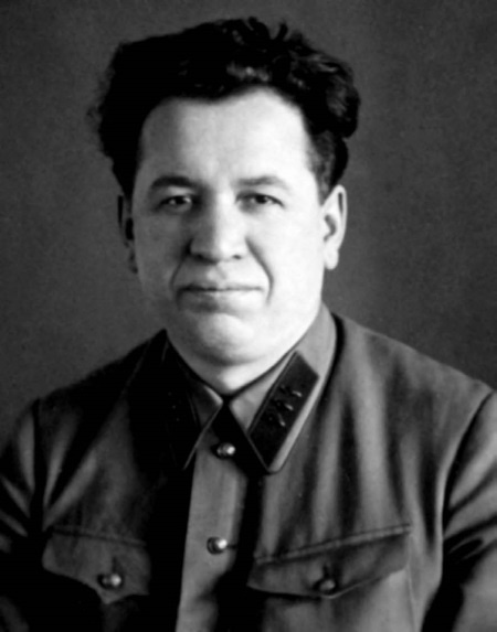 Иллюстрация к книге — Сергей Круглов. Два десятилетия в руководстве органов госбезопасности и внутренних дел СССР [i_021.jpg]