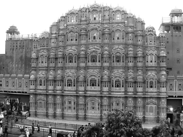 Иллюстрация к книге — Наложницы. Тайная жизнь восточного гарема [i_024.jpg]