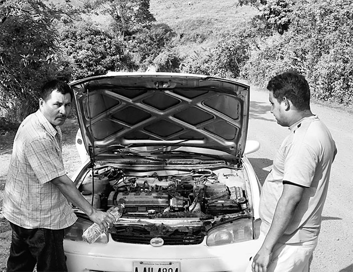 Иллюстрация к книге — Страна джунглей. В поисках мертвого города [i_014.jpg]