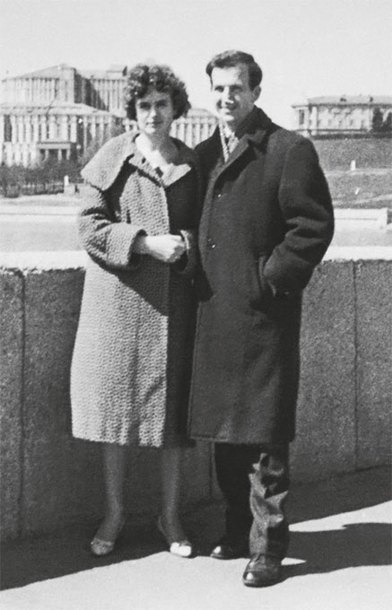 Иллюстрация к книге — Анатомия убийства. Гибель Джона Кеннеди. Тайны следствия [i_049.jpg]