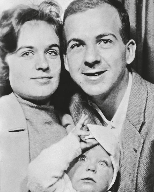 Иллюстрация к книге — Анатомия убийства. Гибель Джона Кеннеди. Тайны следствия [i_050.jpg]