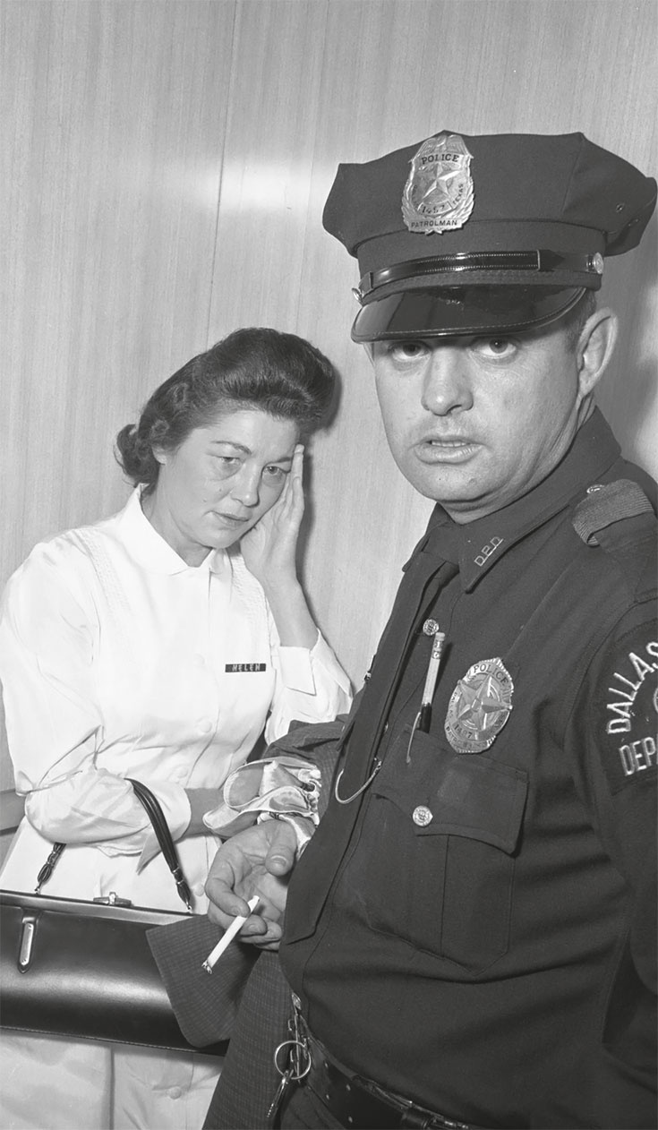 Иллюстрация к книге — Анатомия убийства. Гибель Джона Кеннеди. Тайны следствия [i_064.jpg]