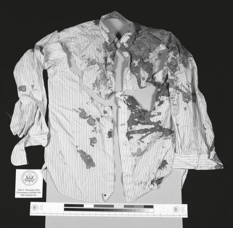 Иллюстрация к книге — Анатомия убийства. Гибель Джона Кеннеди. Тайны следствия [i_084.jpg]