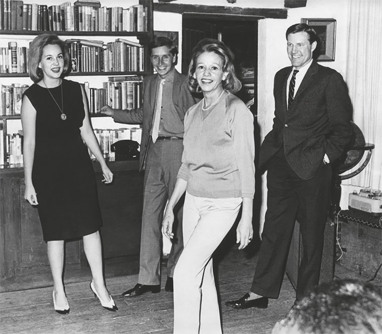 Иллюстрация к книге — Анатомия убийства. Гибель Джона Кеннеди. Тайны следствия [i_095.jpg]