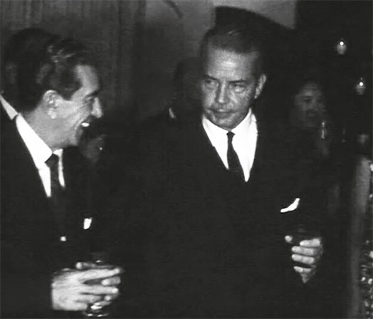 Иллюстрация к книге — Анатомия убийства. Гибель Джона Кеннеди. Тайны следствия [i_102.jpg]