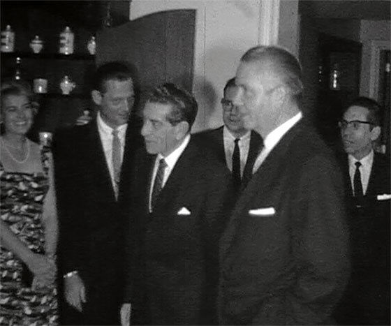 Иллюстрация к книге — Анатомия убийства. Гибель Джона Кеннеди. Тайны следствия [i_103.jpg]