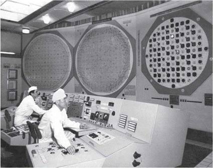 Иллюстрация к книге — Супербомба для супердержавы. Тайны создания термоядерного оружия [i_026.jpg]