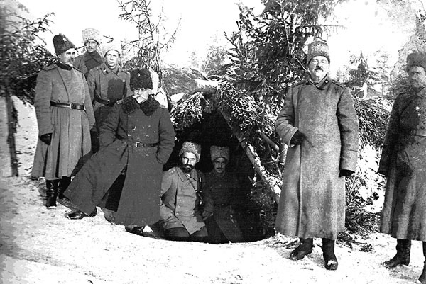 Иллюстрация к книге — Октябрьский детектив. К 100-летию революции [i_003.jpg]