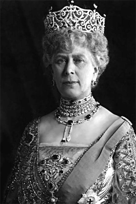 Иллюстрация к книге — Сокровища британской монархии. Скипетры, мечи и перстни в жизни английского двора [_23.jpg]