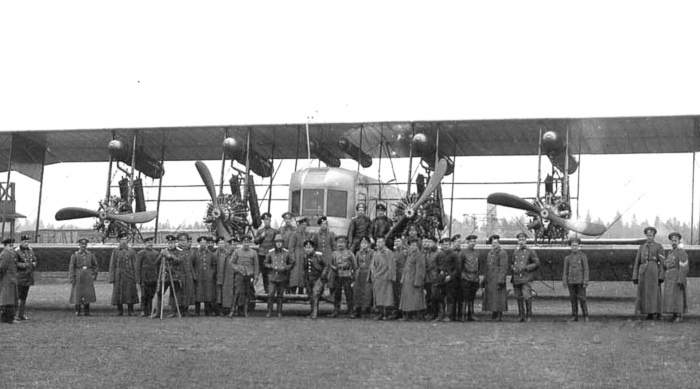 Иллюстрация к книге — Крах Великой империи. Загадочная история самой крупной геополитической катастрофы [i_017.jpg]