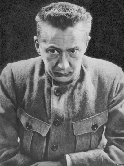 Иллюстрация к книге — Крах Великой империи. Загадочная история самой крупной геополитической катастрофы [i_031.jpg]