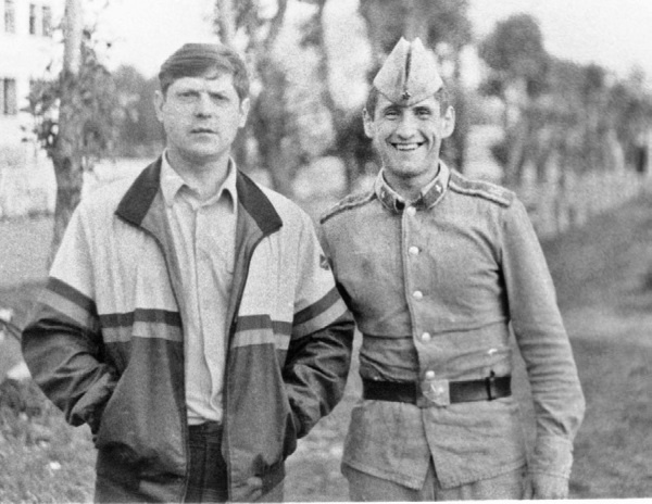 Иллюстрация к книге — Швабра, Ленин, АКМ. Правдивые истории из жизни военного училища [i_017.jpg]