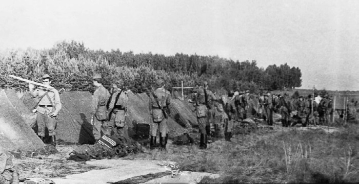 Иллюстрация к книге — Швабра, Ленин, АКМ. Правдивые истории из жизни военного училища [i_026.jpg]