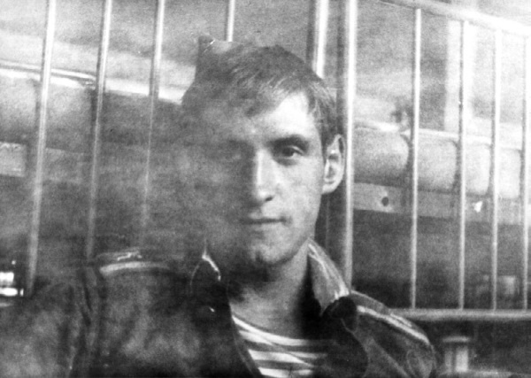 Иллюстрация к книге — Швабра, Ленин, АКМ. Правдивые истории из жизни военного училища [i_034.jpg]