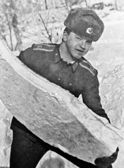 Иллюстрация к книге — Швабра, Ленин, АКМ. Правдивые истории из жизни военного училища [i_047.jpg]