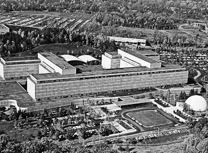 Иллюстрация к книге — Шпион на миллиард долларов. История самой дерзкой операции американских спецслужб в Советском Союзе [_11_3.jpg]