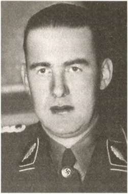 Иллюстрация к книге — "Штрафники" СС. Зондеркоманда "Дирлевангер" [i_007.jpg]